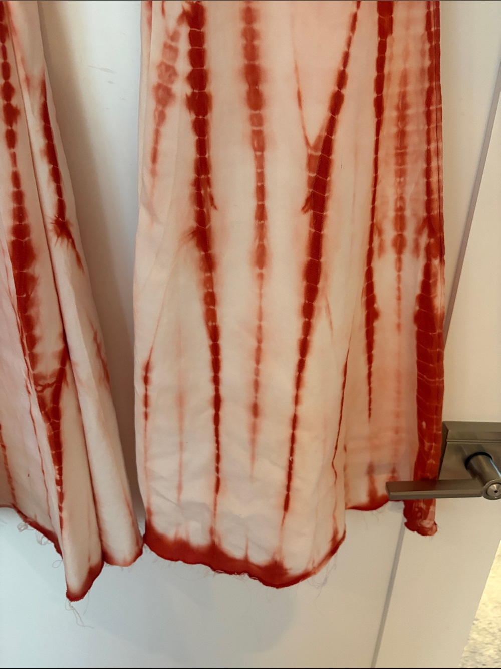 Free People Red and White Tie-Dye Sper Flared Jeans Sz 28 - Picture 2 of 5